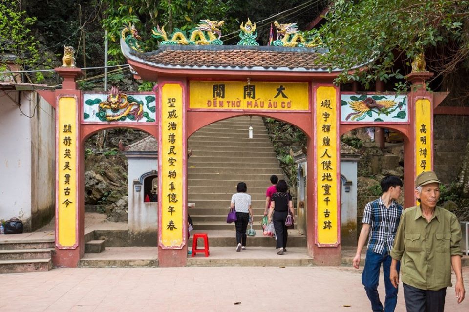đền thờ mẫu âu cơ ở đầm đa