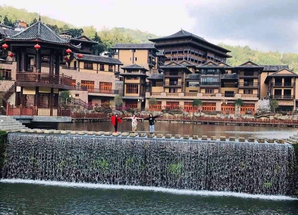 Du Lich Chau Hong Ha