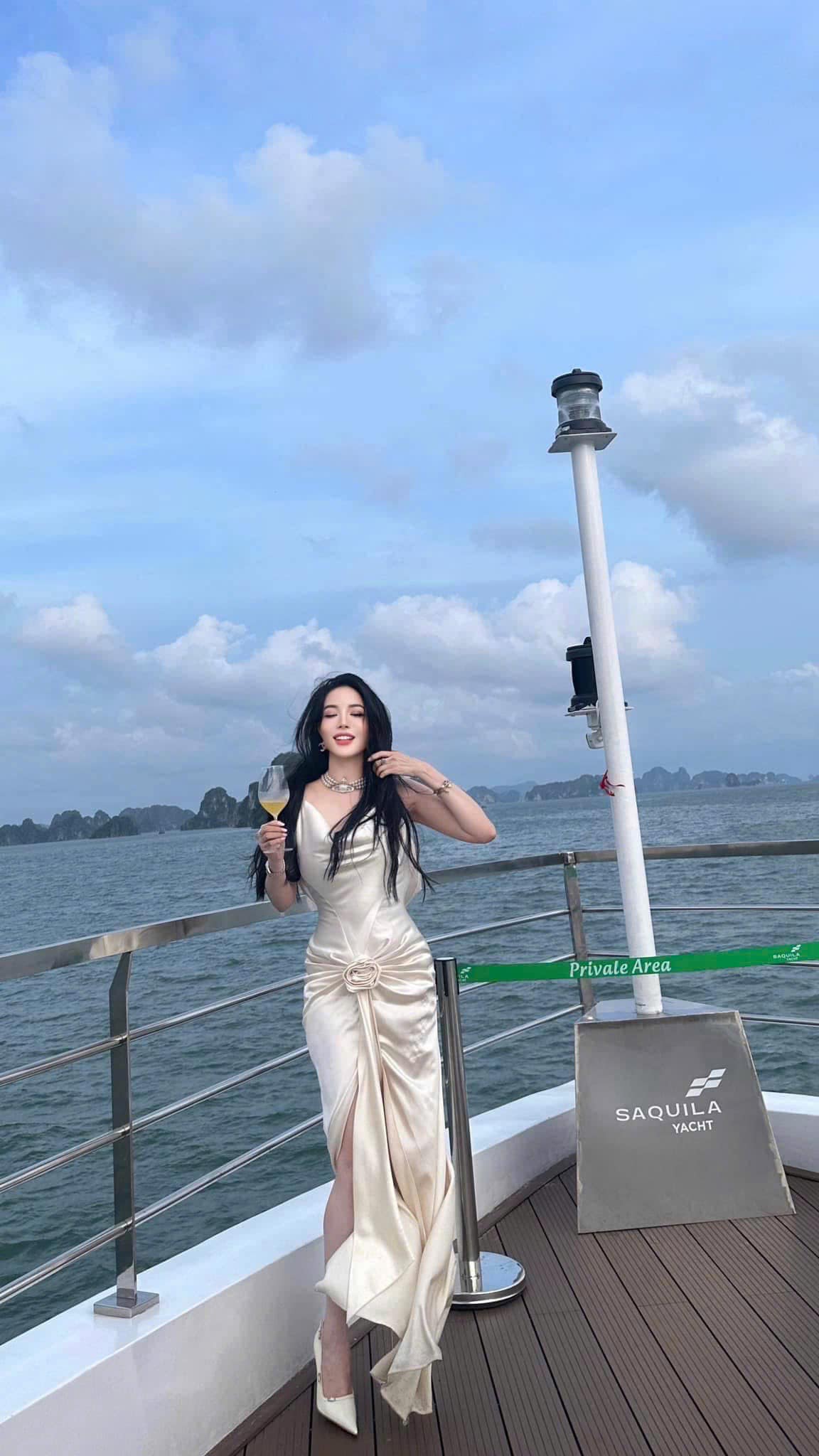 Khám Phá 5 Địa Điểm Tổ Chức Gala Dinner Lý Tưởng Tại Hạ Long