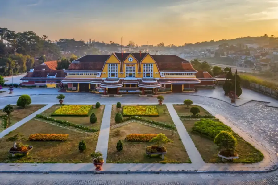 Ga Đà lạt